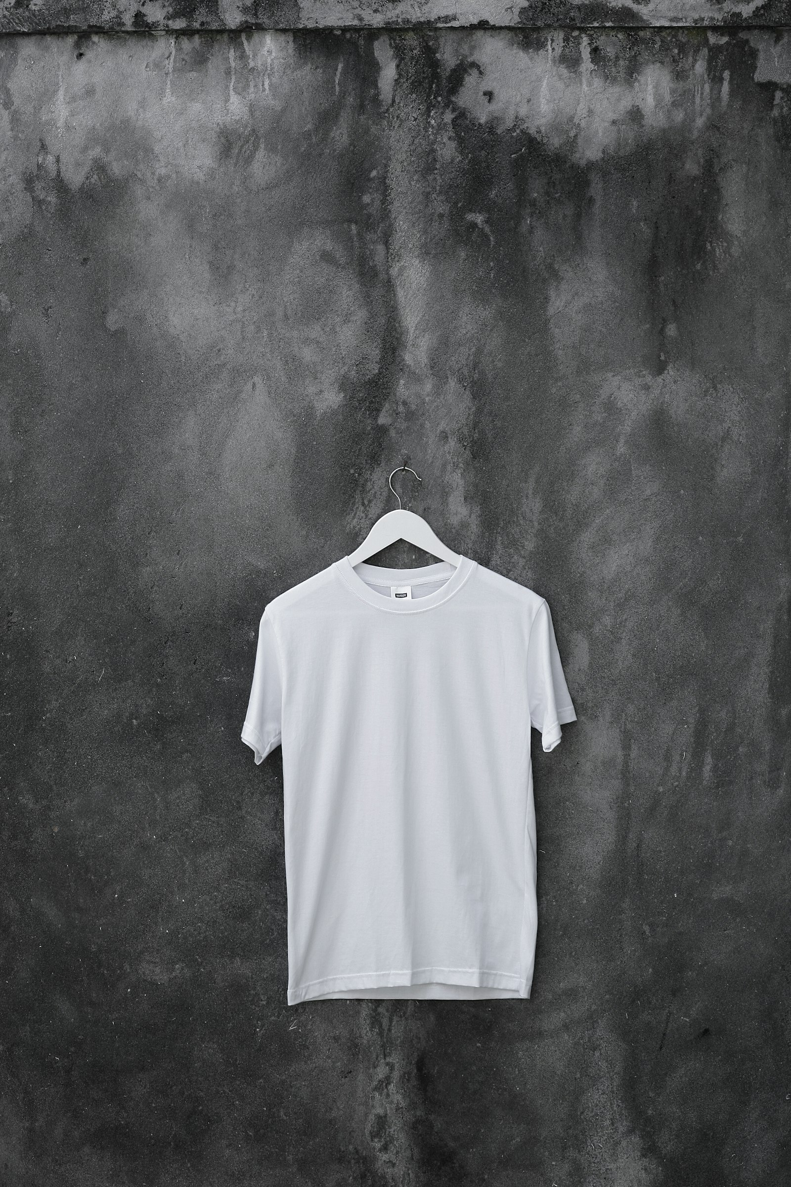 Round neck T-shirts