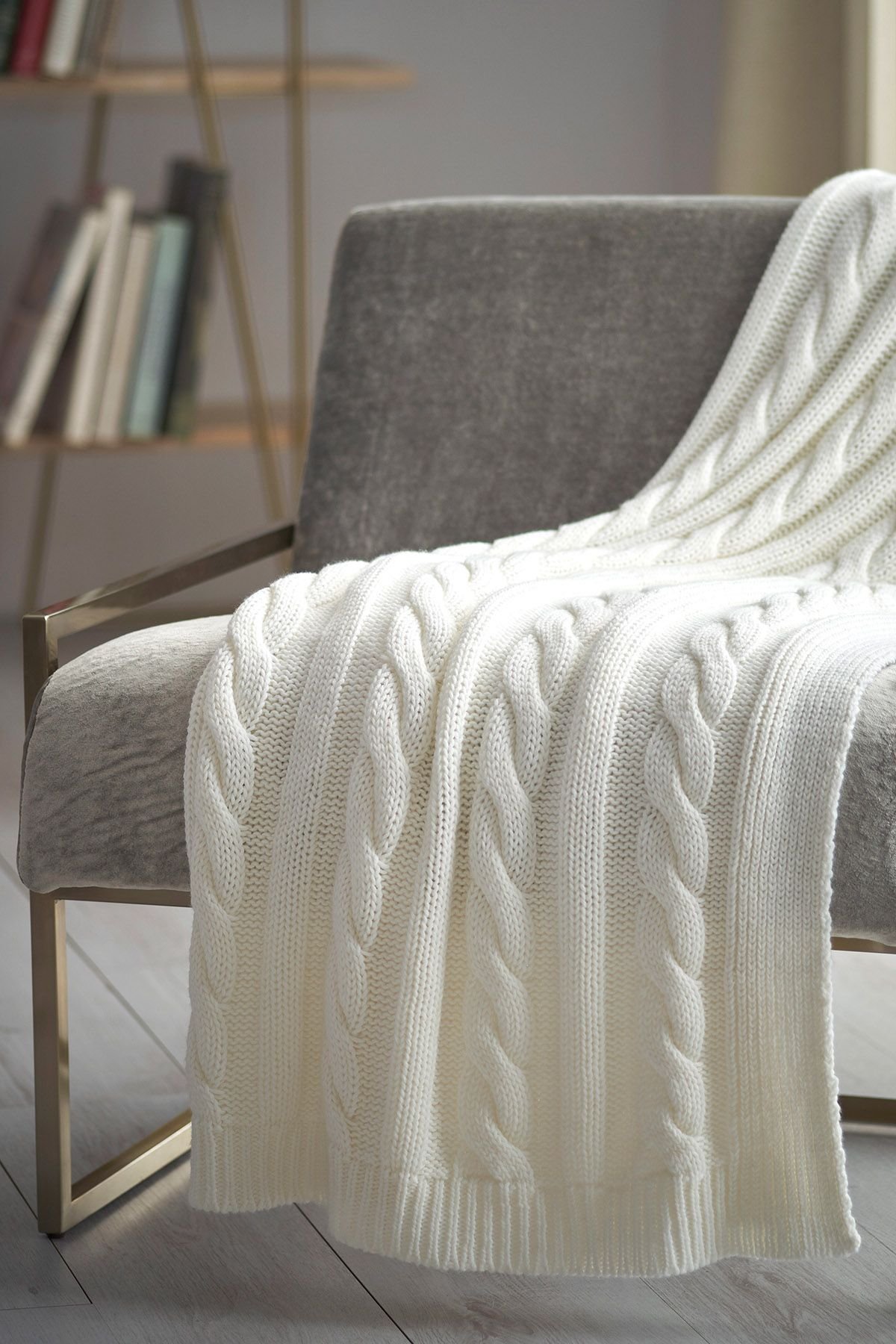 Knitted throws